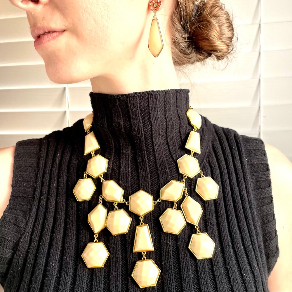 Vntg Cream & Gold Chandelier Necklace/Earrings Set